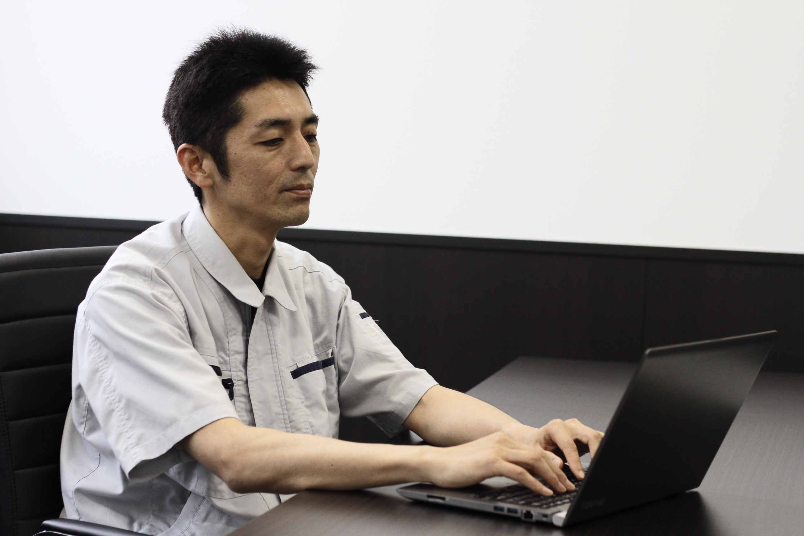 株式会社レーザーシステム 中村 亮